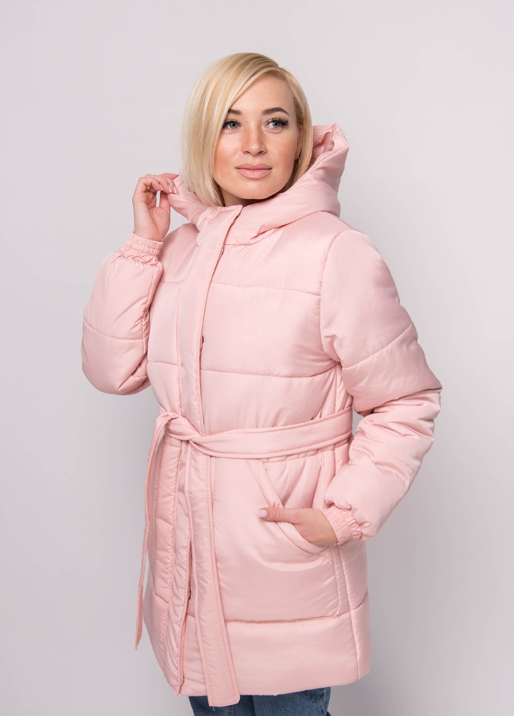 Куртка женская зимняя пудра 290/104 в интернет-магазине