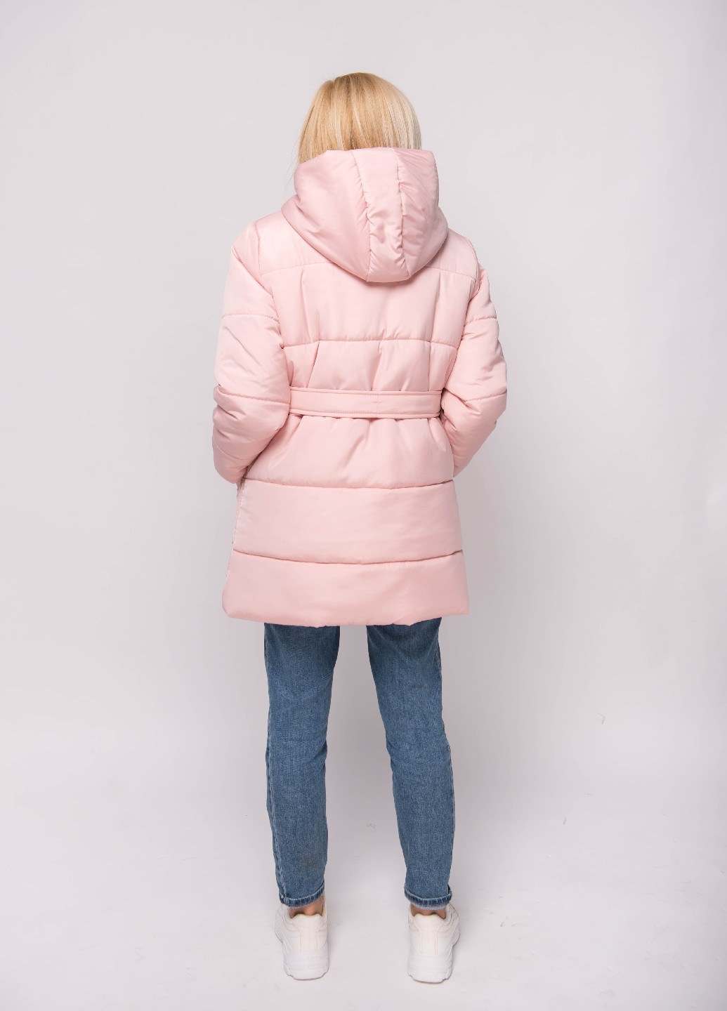 Куртка женская зимняя пудра 290/104 цена