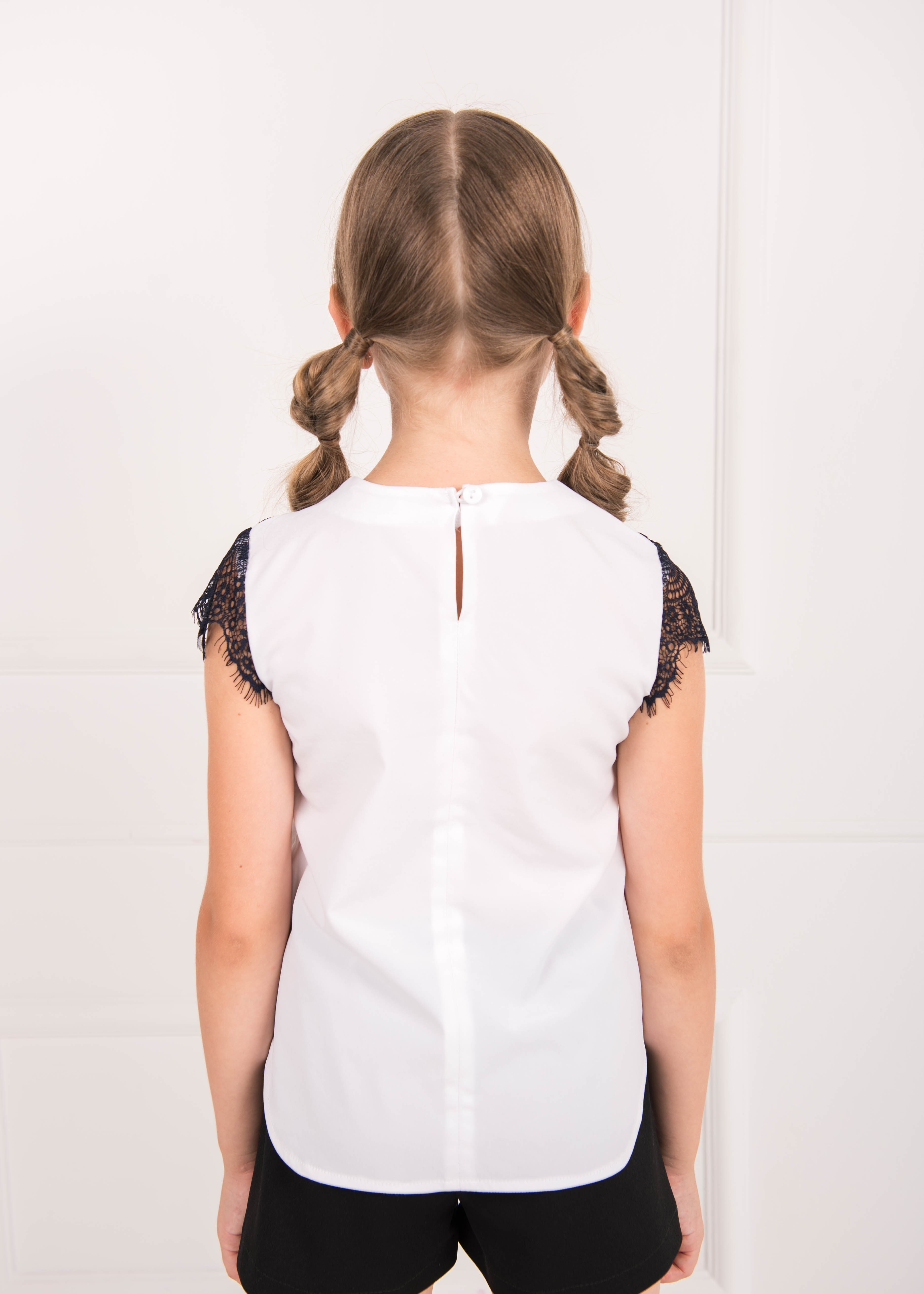 Блуза для девочки с кружевом белая 02682 в интернет-магазине