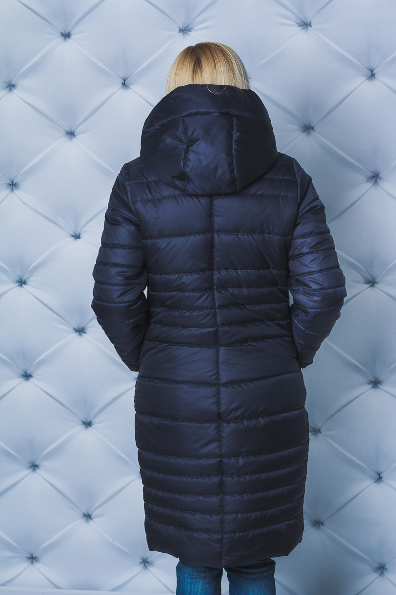 Зимнее женское пальто с капюшоном т-синее 197/12 оптом